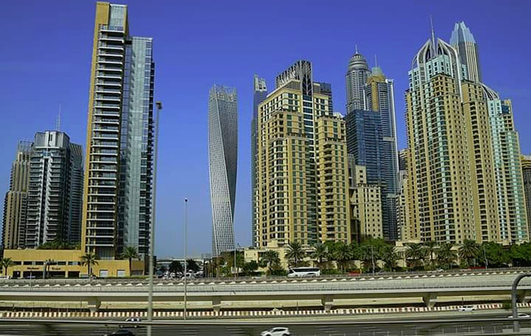 car rental jumeirah emirates towers